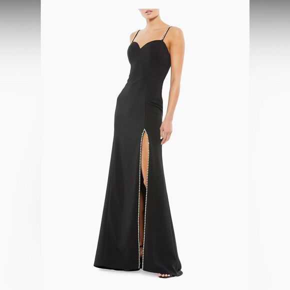 Mac Duggal black Crystal-Embellished A-Line silk Gown size 8 NWT - Picture 1 of 9